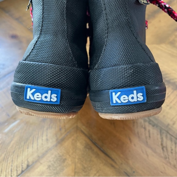 Keds Scout Boot III Size 6 Black with red laces Excellent condition - Picture 3 of 9